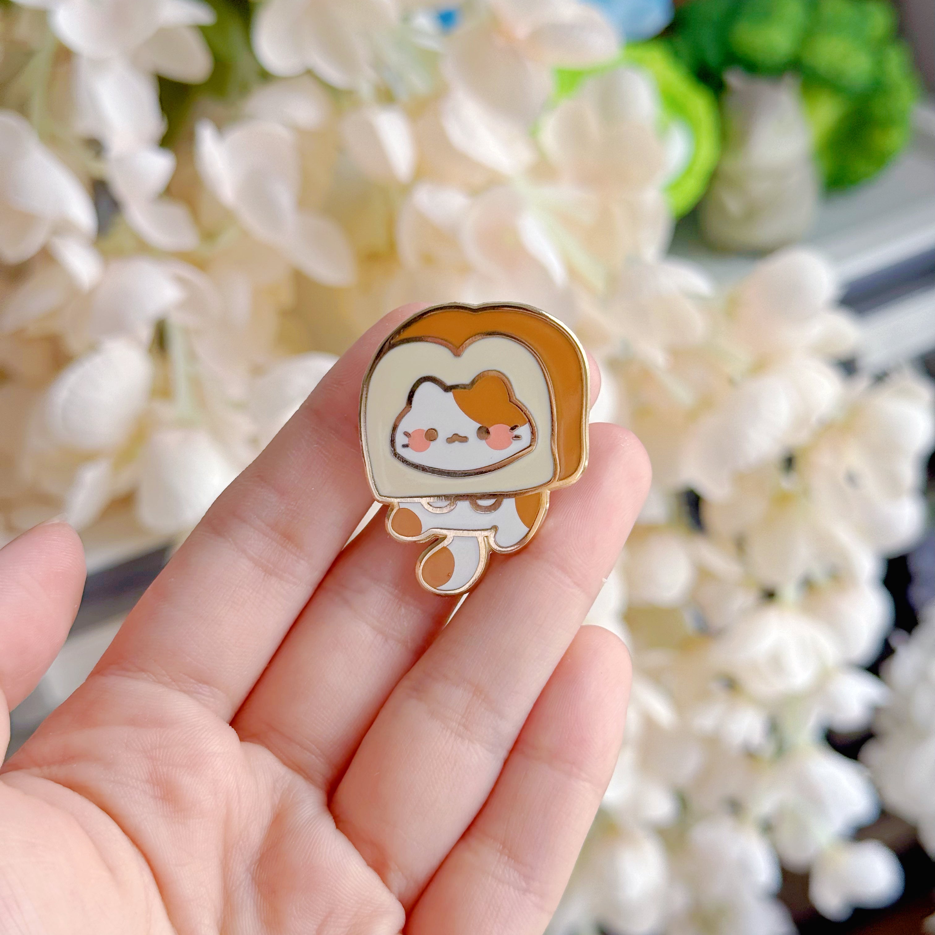 Toasty Pin Toasty Kitty Hoodie | Enamel Pin – Cremechii